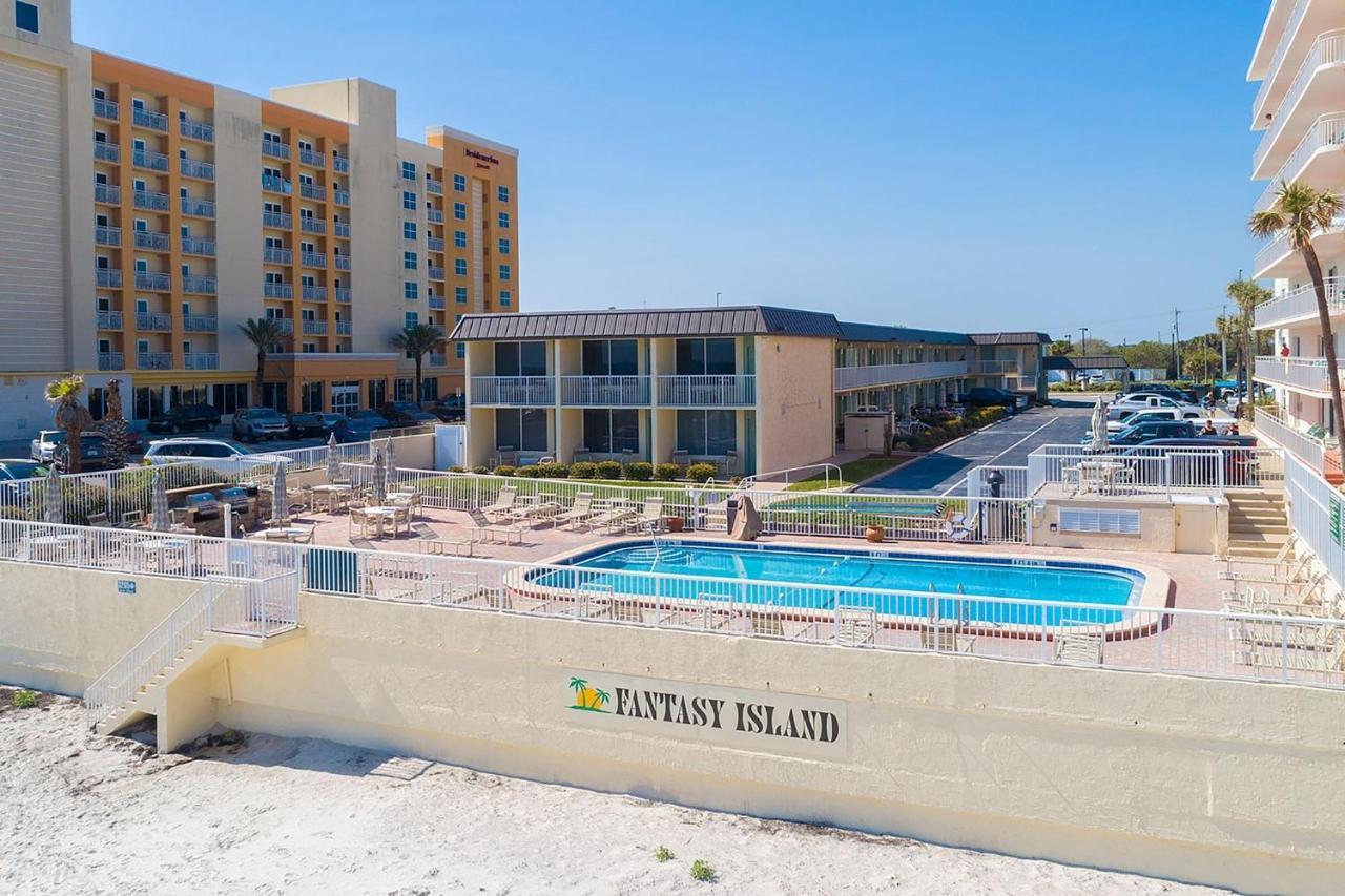 Fantasy Island Resort, Daytona Beach Shores Bagian luar foto